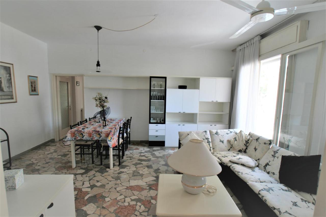 Flavia Apartment Lido di Jesolo Exterior photo
